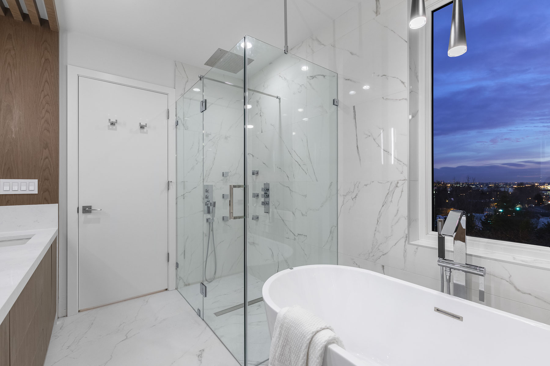 822 Cumberland Crescent